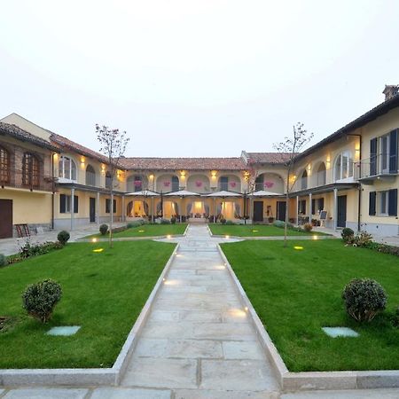 Agriturismo Cascina Varie Castagnito Εξωτερικό φωτογραφία