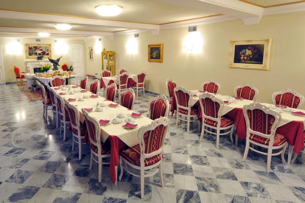 Agriturismo Cascina Varie Castagnito Εξωτερικό φωτογραφία