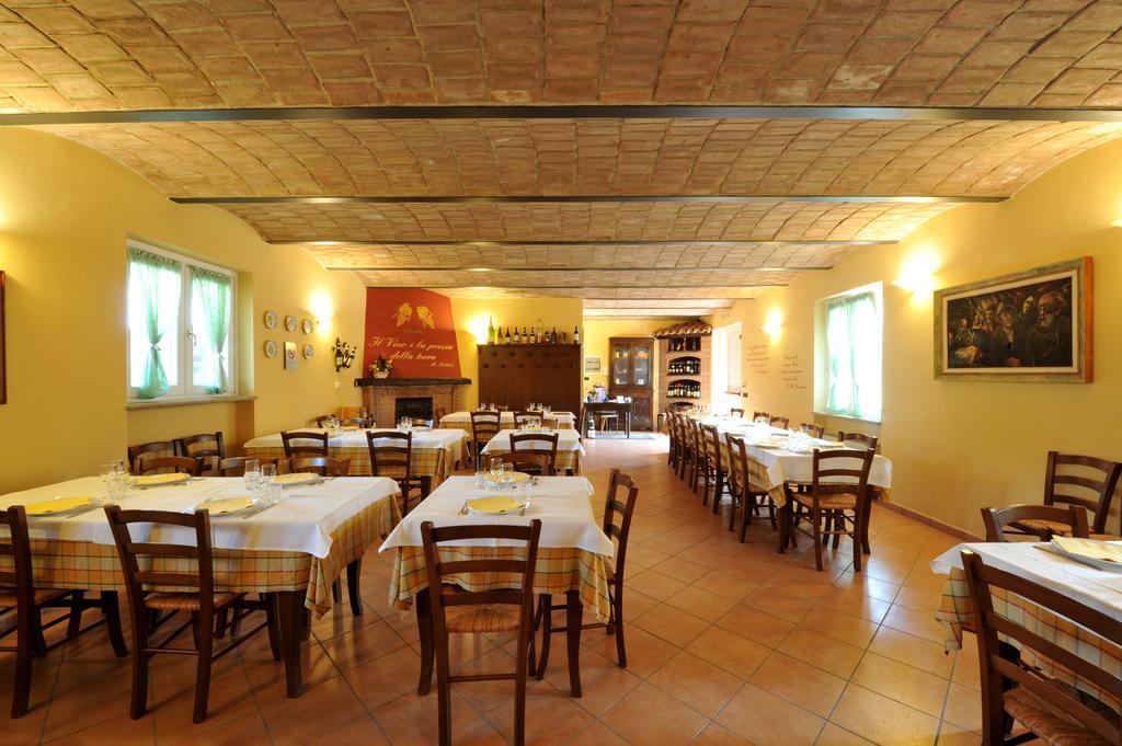 Agriturismo Cascina Varie Castagnito Εξωτερικό φωτογραφία